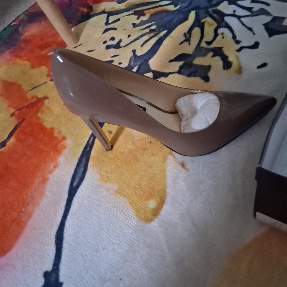 Nine West Taupe Women's Heels.